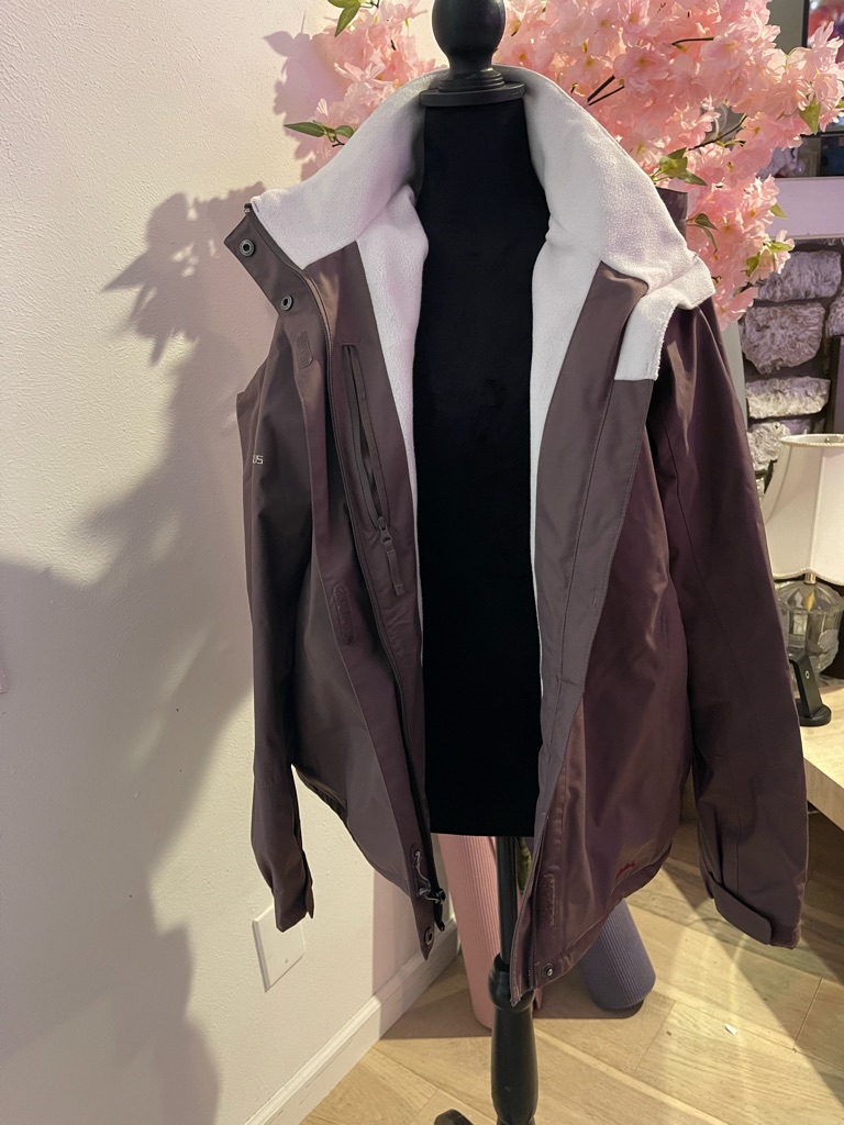 Cabela's Plum Ski Jacket With White Sherpa Collar